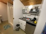 Efficiency Kitchen, Guest Cottage 